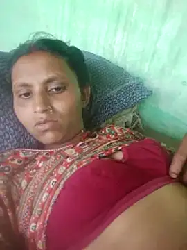 Snapshot of Juli_rathore chatting on 04.30.26 Juli rathore online show from 04.30.26