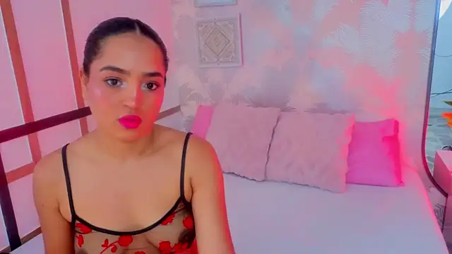 Emma Thompssonn online show from 04.26.26