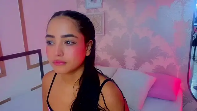 Snapshot of Emma_Thompssonn chatting on 06.02.26 Emma Thompssonn online show from 06.02.26