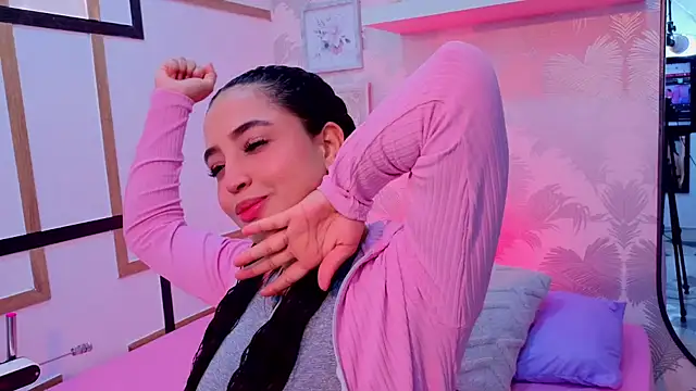 Emma Thompssonn online show from 08.06.26