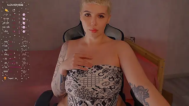 Elise Day online show from 06.24.26