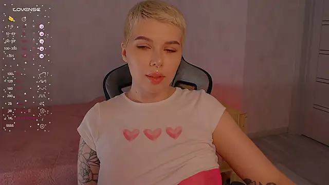 Elise Day online show from 06.25.26