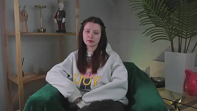 Snapshot of CarmaOlen chatting on 01.17.26 CarmaOlen online show from 01.17.26