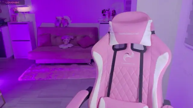 Blush Marie online show from 04.26.26