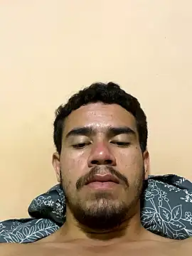 Snapshot of reipromiscuo01 chatting on 01.17.26 reipromiscuo01 online show from 01.17.26