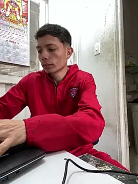 santiObrero online show from 02.02.26