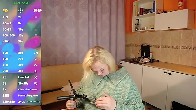 Snapshot of LisaWiliams chatting on 02.17.26 LisaWiliams online show from 02.17.26