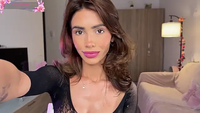 Snapshot of AyanaLys chatting on 05.28.26 AyanaLys online show from 05.28.26