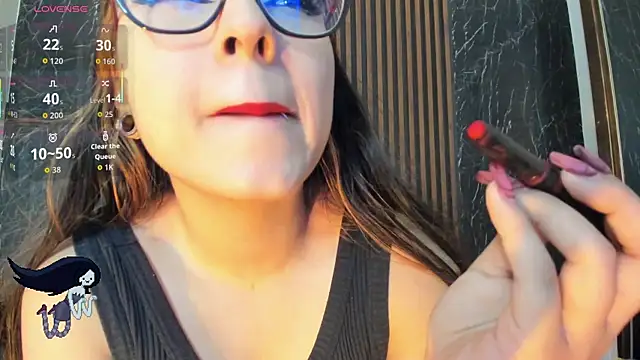 Marilyndackaria  online show from 04.30.26