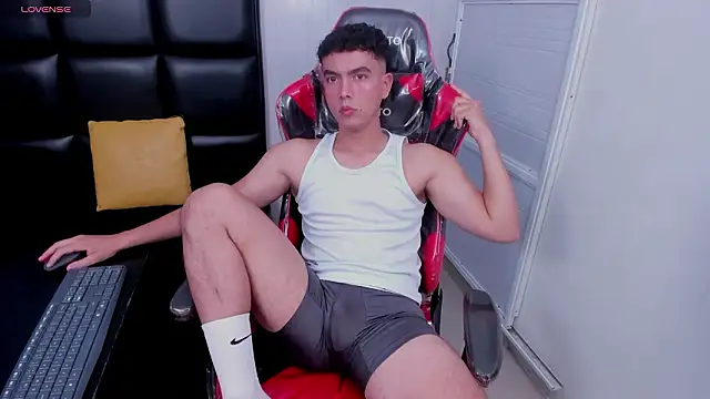 evancox20 online show from 02.02.26