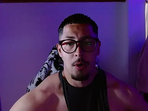 Snapshot of Spilios_low chatting on 01.17.26 Spilios low online show from 01.17.26