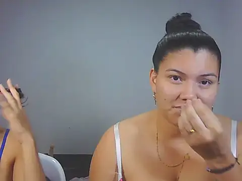 Helena-Paola online show from 02.01.26