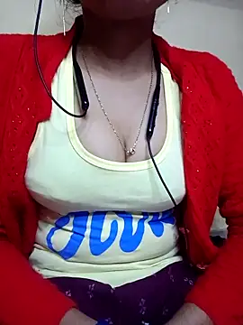 Snapshot of annugirl chatting on 01.17.26 annugirl online show from 01.17.26