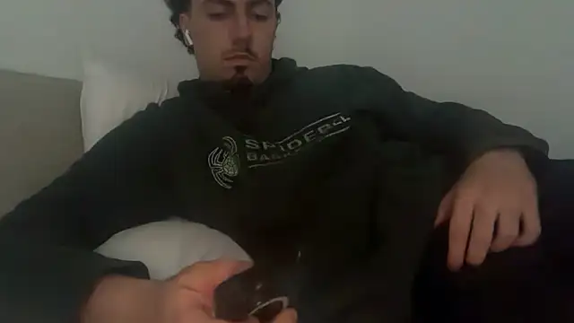 Snapshot of aussiejs chatting on 01.17.26 aussiejs online show from 01.17.26