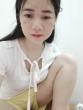 Snapshot of LoveLillyy69 chatting on 05.30.26 LoveLillyy69 online show from 05.30.26
