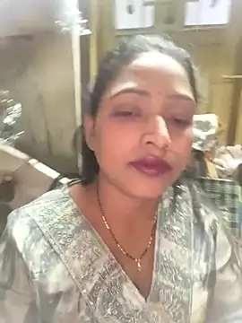 Snapshot of Hot-Tinaa chatting on 02.11.26 Hot-Tinaa online show from 02.11.26