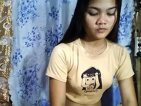PinaySkinnyJust18 online show from 02.06.26