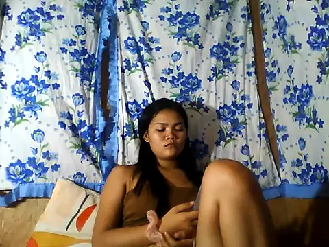 PinaySkinnyJust18 online show from 07.01.26