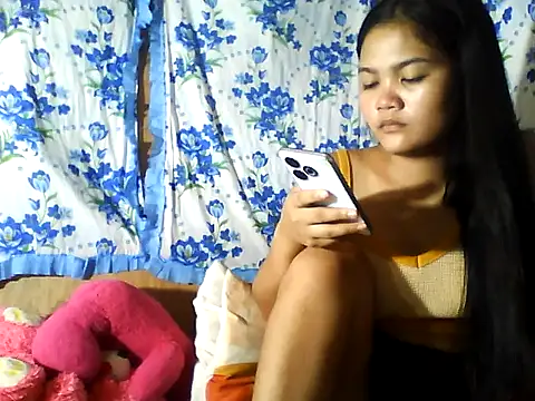 PinaySkinnyJust18 online show from 07.03.26