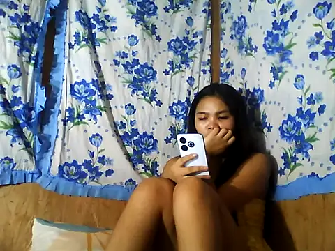 PinaySkinnyJust18 online show from 07.05.26