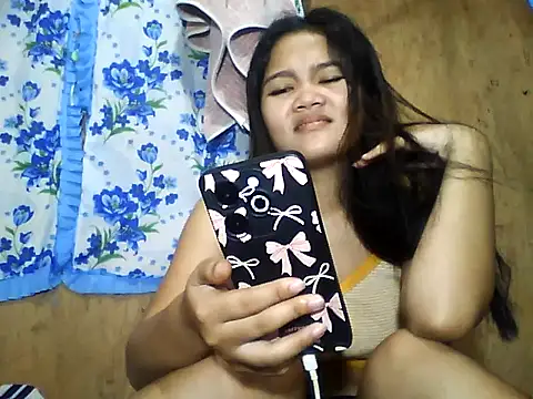 PinaySkinnyJust18 online show from 07.15.26