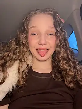 outside rosy online show from 03.17.26