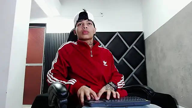 Snapshot of Dogan_Renzo0 chatting on 01.17.26 Dogan Renzo0 online show from 01.17.26