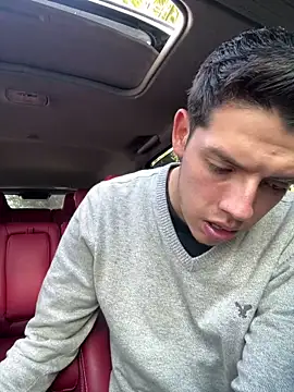 Snapshot of maximo_15_ chatting on 01.18.26 maximo 15 online show from 01.18.26