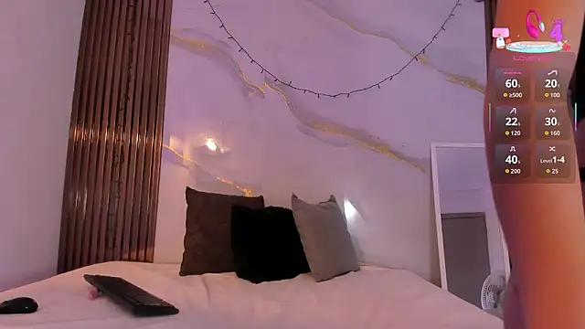 LuciaCute1 online show from 02.03.26