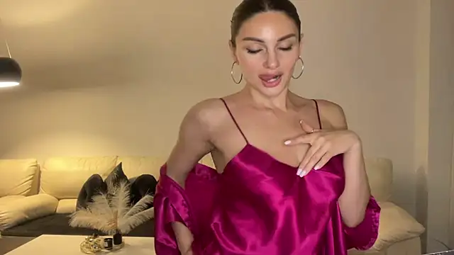 Snapshot of RoxelleSilvara69 chatting on 06.09.26 RoxelleSilvara69 online show from 06.09.26