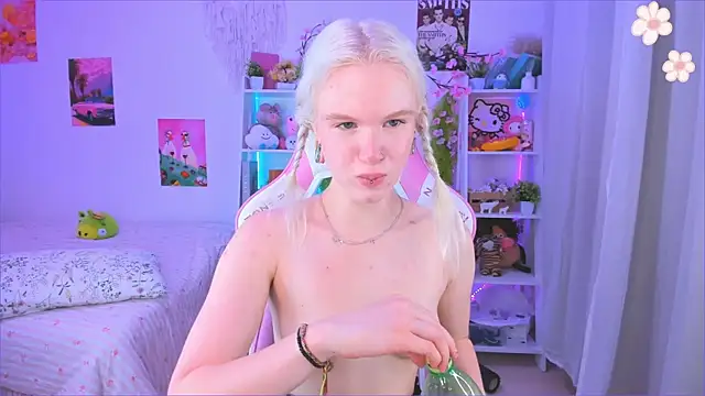 Mia WaterFall online show from 08.01.26