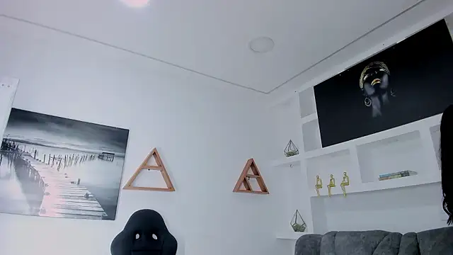 LunaVera21 online show from 02.03.26