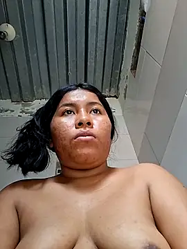 Sweet-Dirty-Storm online show from 05.25.26