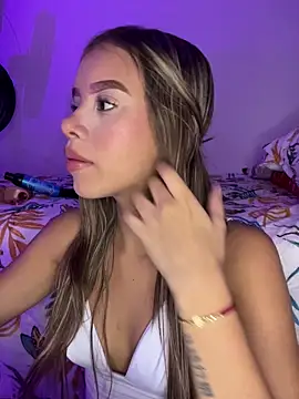 BellaMoon  online show from 03.15.26