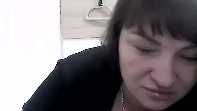 Snapshot of AllinaKis chatting on 01.31.26 AllinaKis online show from 01.31.26