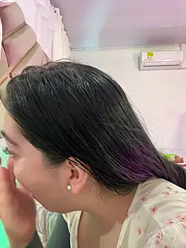 Snapshot of KathiaJenner chatting on 03.01.26 KathiaJenner online show from 03.01.26