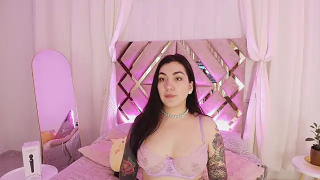 KathiaJenner online show from 04.22.26
