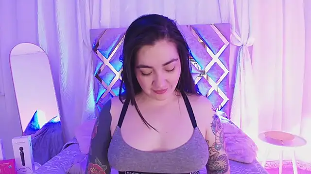 KathiaJenner online show from 06.10.26