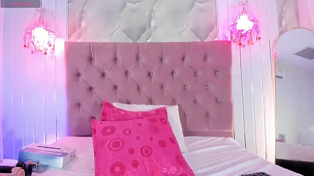 Snapshot of Gabby-Sweet chatting on 05.19.26 Gabby-Sweet online show from 05.19.26