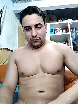 Snapshot of AxelWhitte chatting on 03.23.26 AxelWhitte online show from 03.23.26