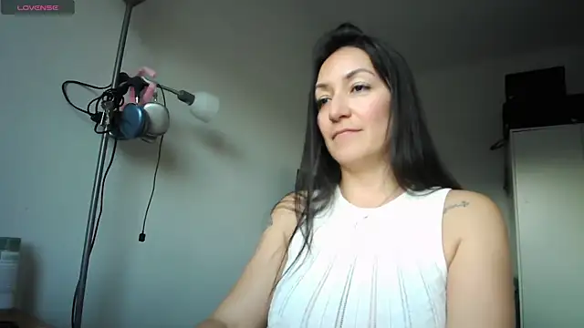 Yulian Milf online show from 03.18.26