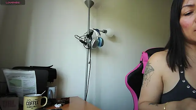Yulian Milf online show from 05.22.26