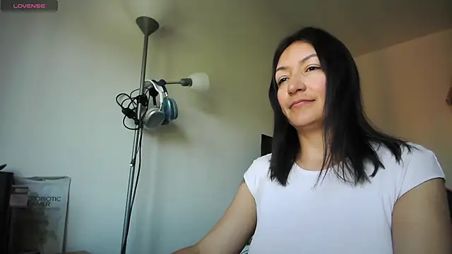 Yulian Milf online show from 05.28.26