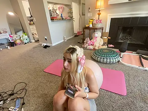 Pink mink21 online show from 04.05.26