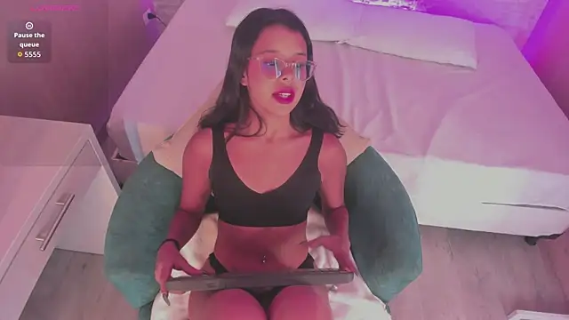 Snapshot of Olivia_Lane chatting on 02.07.26 Olivia Lane online show from 02.07.26