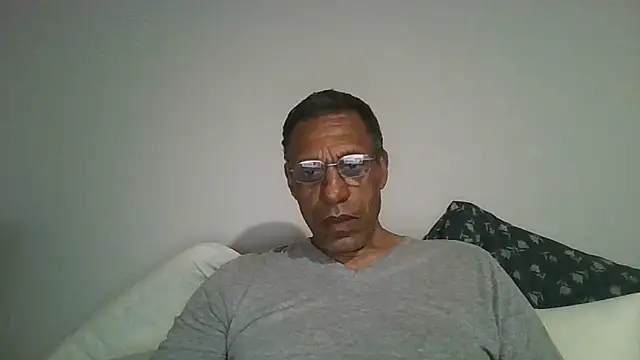 swimmer2496 online show from 04.29.26