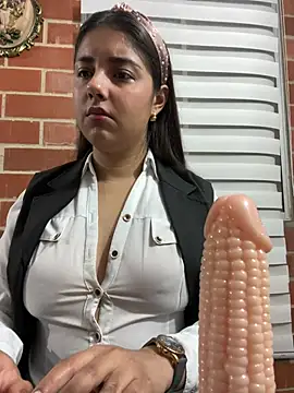 A-uroora online show from 03.06.26