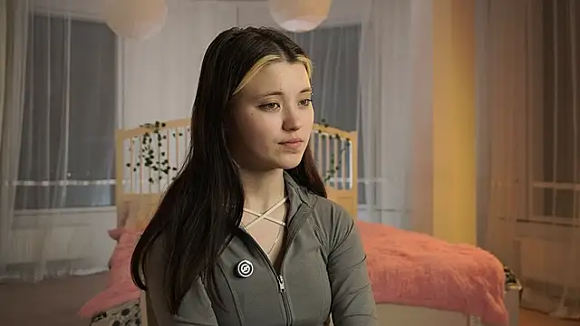 EleniRoeber online show from 03.23.26