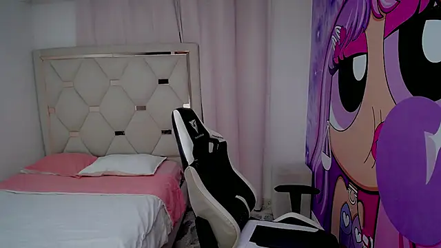 Snapshot of Akyra_latinn chatting on 02.04.26 Akyra latinn online show from 02.04.26