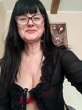 Snapshot of AliceSwan57 chatting on 02.02.26 AliceSwan57 online show from 02.02.26